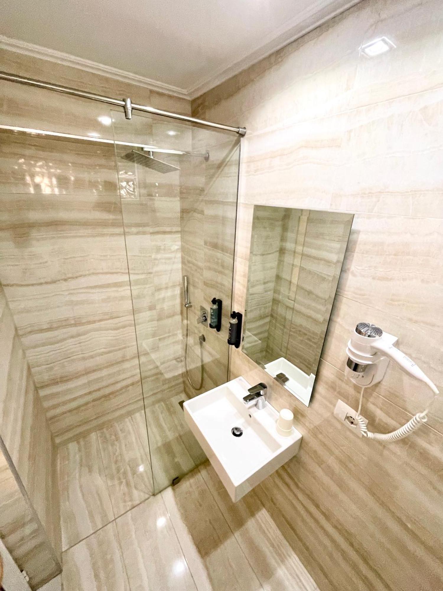 Hotel Aulona Saranda Dış mekan fotoğraf